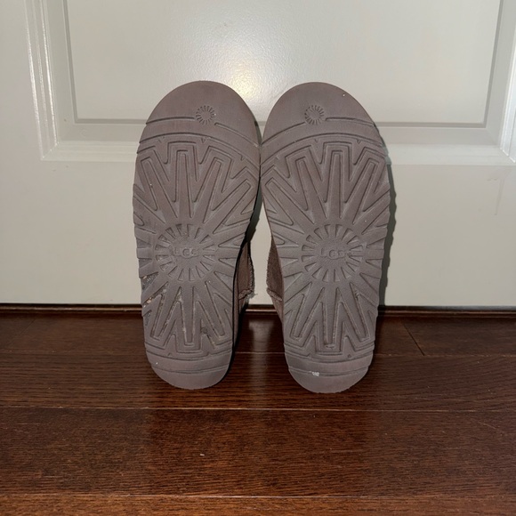 Brown Classic Mini Platform Ugg Boots - Picture 6 of 7